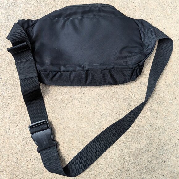 Black Amelia Waist Pack: Ellington - Picture 2 of 12